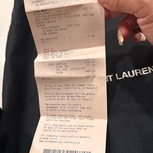 Saint Laurent Luxury Handbag - Picture 5 of 5